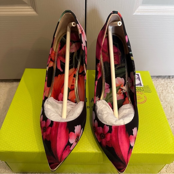 TED BAKER NEEVO 3 FLORAL HEELS - Picture 4 of 8